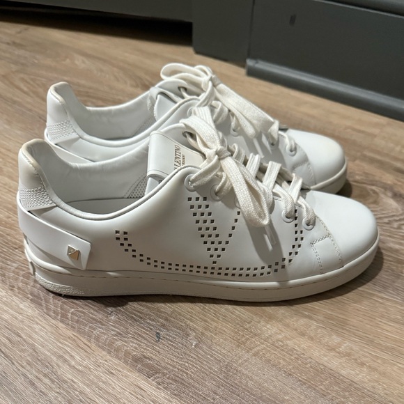 Valentino Garavani 25mm Backnet Sneaker 6.5 - Picture 12 of 15
